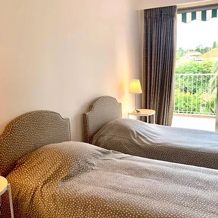 Holiday home Lovely 4-person 200 M From Beaches Cap D'antibes *